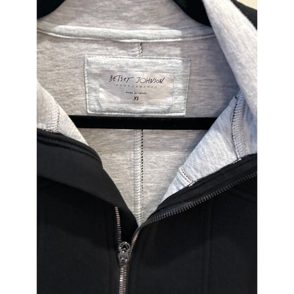 Betsey Johnson Performance Black Zip Up Vest XS - Picture 3 of 5